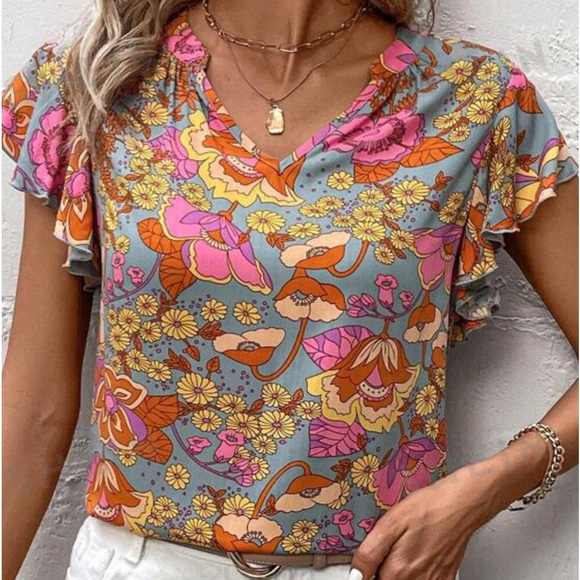 Delilah Wear Tops - New floral print short sleeve top
